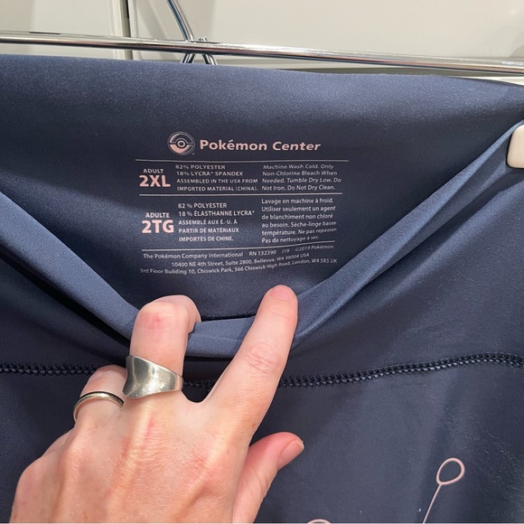 Espeon & Umbreon Starry Leggings Size 2XL Pokémon Center Gray Pink - Picture 2 of 7